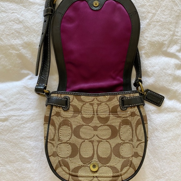 Coach Black and Tan Crossbody Bag - Picture 4 of 9